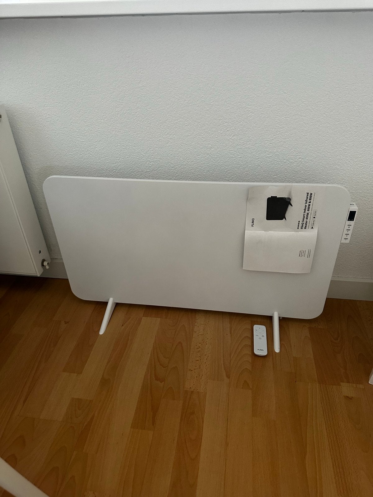 FlinQ Smart Indoor Infrarood Heater 800W met afstandsbedieni, Doe-het-zelf en Verbouw, Verwarming en Radiatoren, Minder dan 30 cm