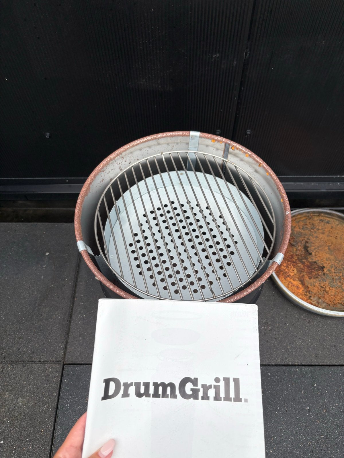 Drumgrill - Nieuw van binnen, deksel verroest, Tuin en Terras, Ophalen, Nieuw