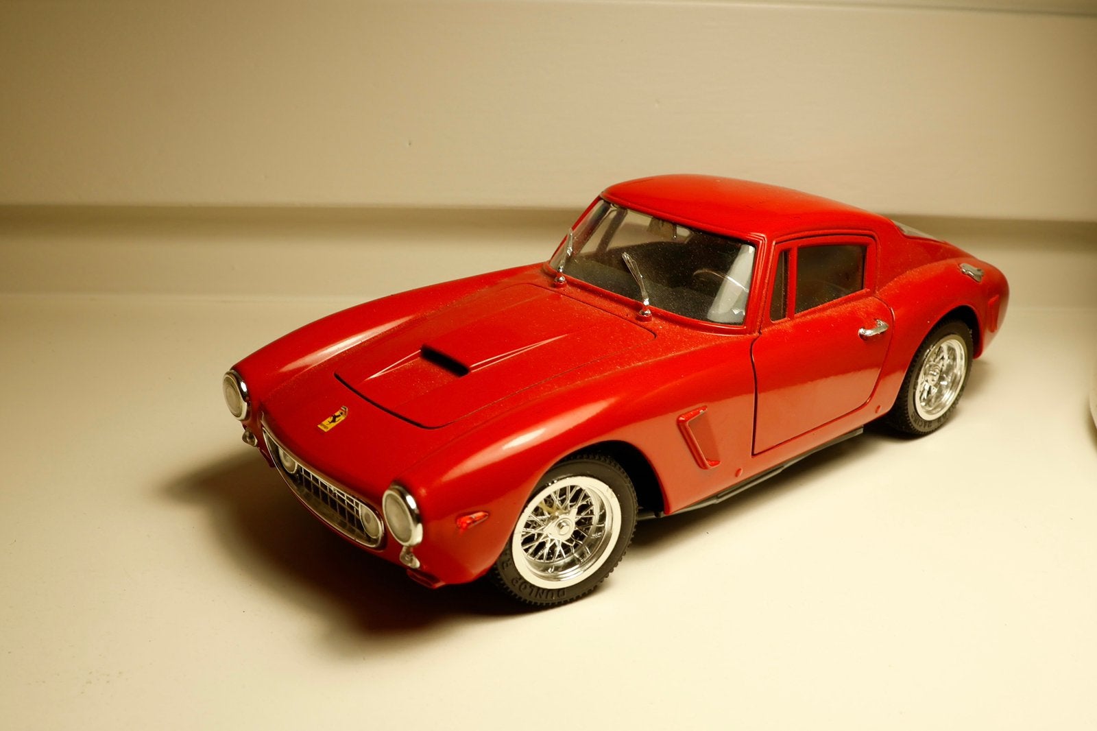 Jouef Evolution - Ferrari 250 GT Berlinetta 61 - Schaal 1:18, Hobby en Vrije tijd, Modelauto's | 1:18, Verzenden, Zo goed als nieuw