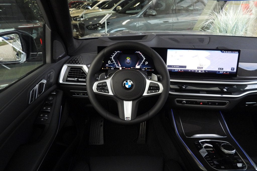 BMW X7 xDrive40i M Sport Automaat / Trekhaak / Parking Assis, Auto's, BMW, Automaat, Zwart, 7 stoelen, 340 pk