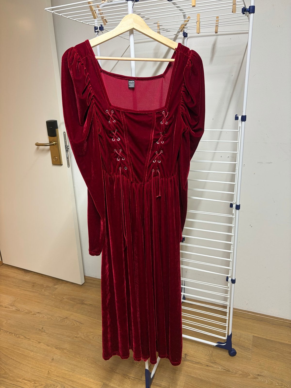 Gothic Bordeaux Rode Jurk Maat L - Perfect voor Halloween, Kleding | Dames, Ophalen of Verzenden, Zo goed als nieuw, Maat 42/44 (L)