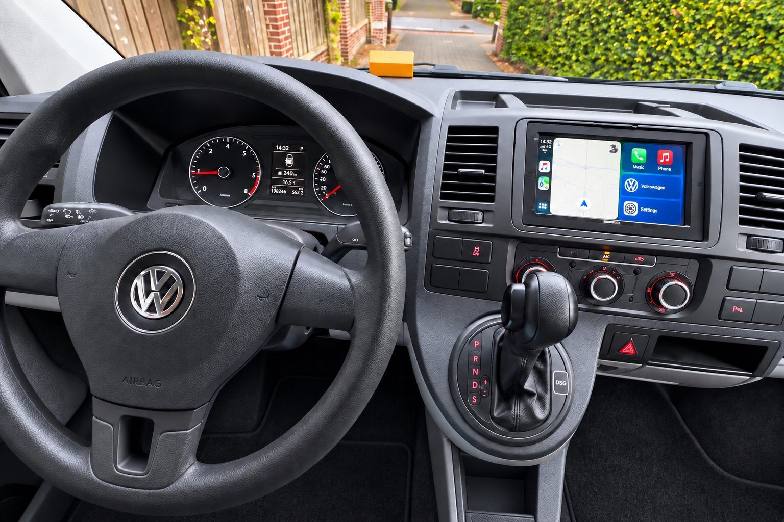 ‼️GERESERVEERD‼️VW TRANSPORTER T5 CAMPER 2.0 TDI AUT/DSG‼️, Automaat, Buscamper of Camperbus, Koelkast, Volkswagen