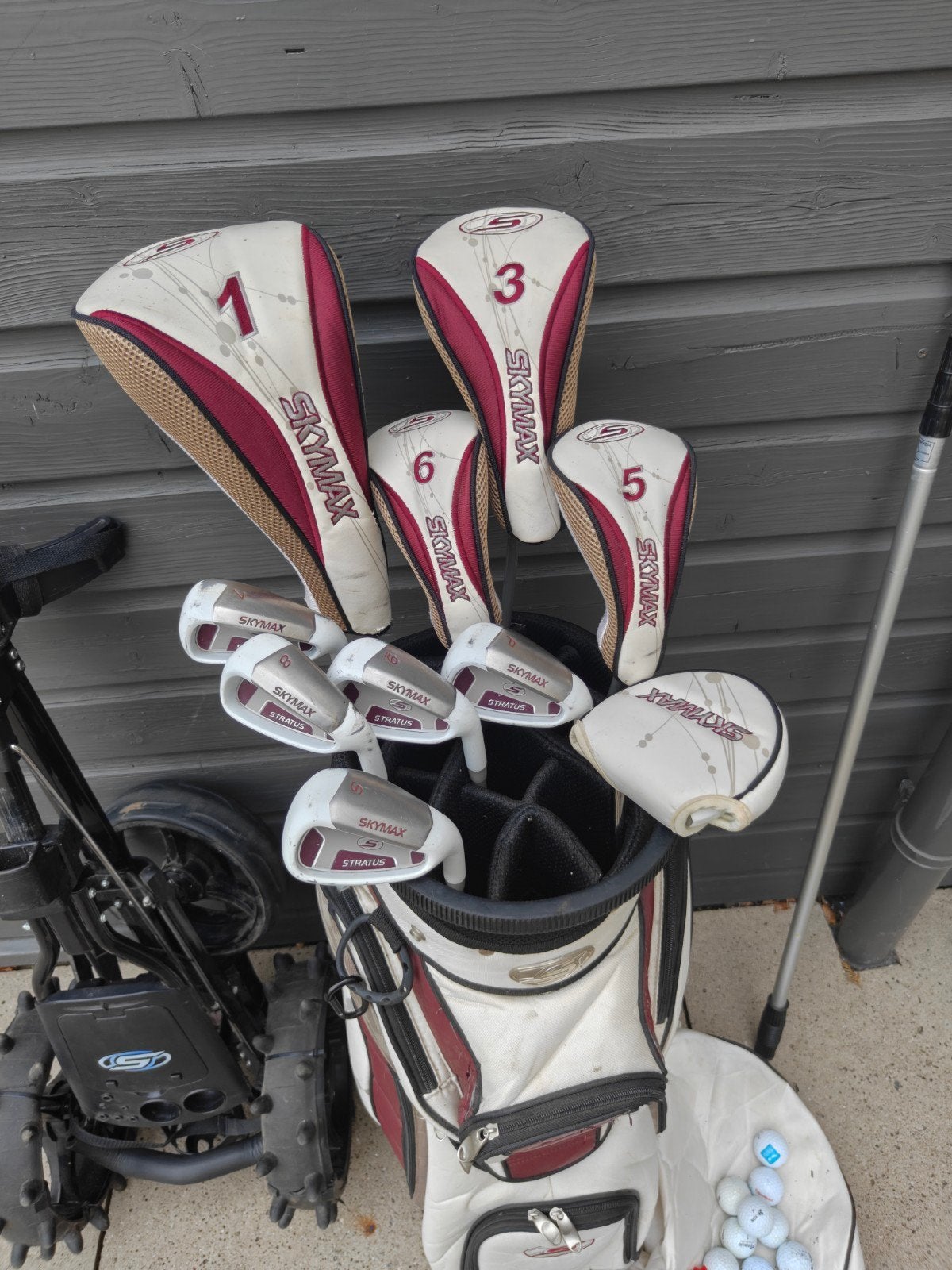 Complete moderne golfset dames in luxe tas + trolley, Sport en Fitness, Golf, Ophalen of Verzenden, Zo goed als nieuw, Set, Overige merken