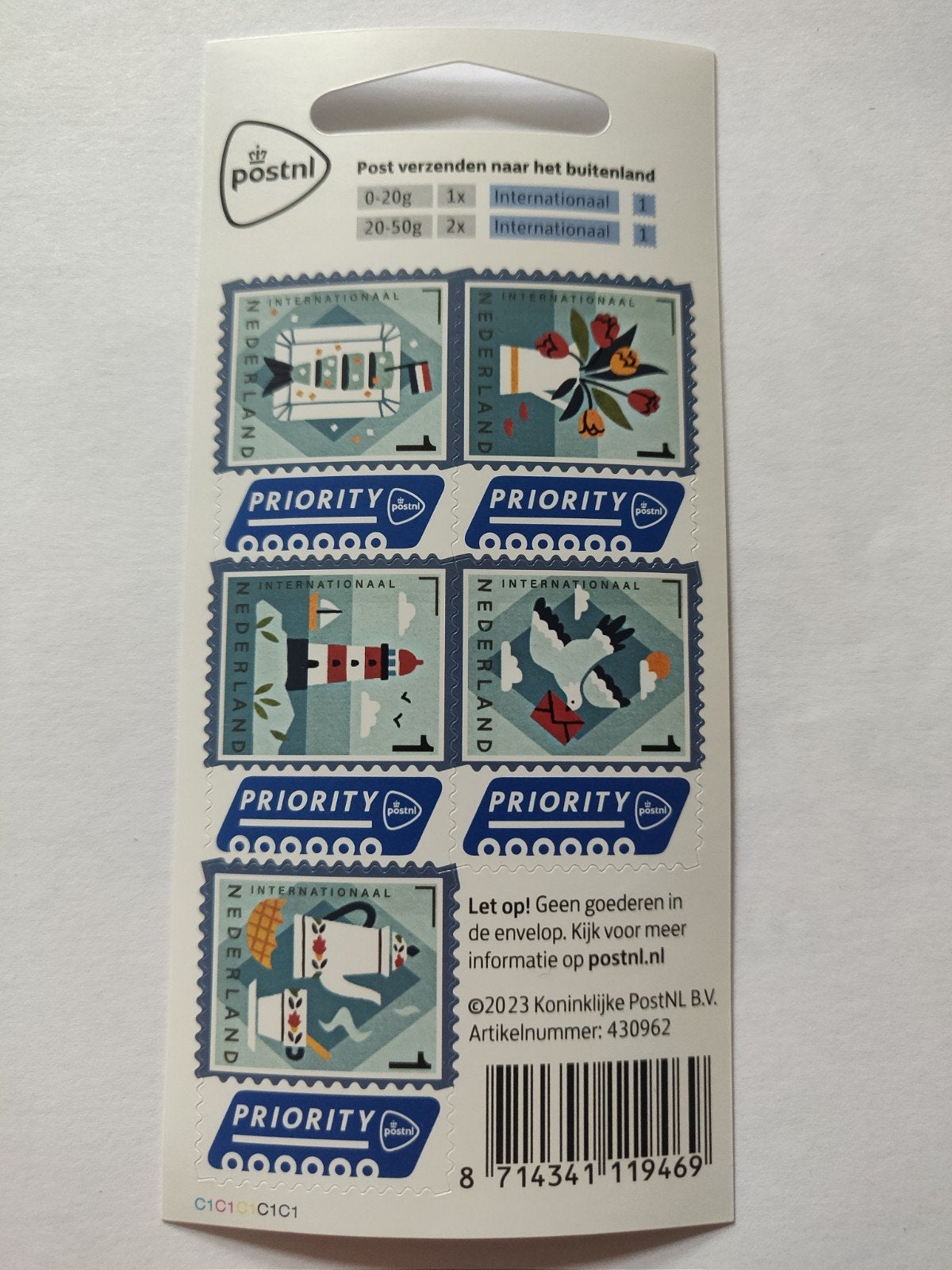 D2 Postzegels Internationaal Priority, Postzegels en Munten, Ophalen of Verzenden