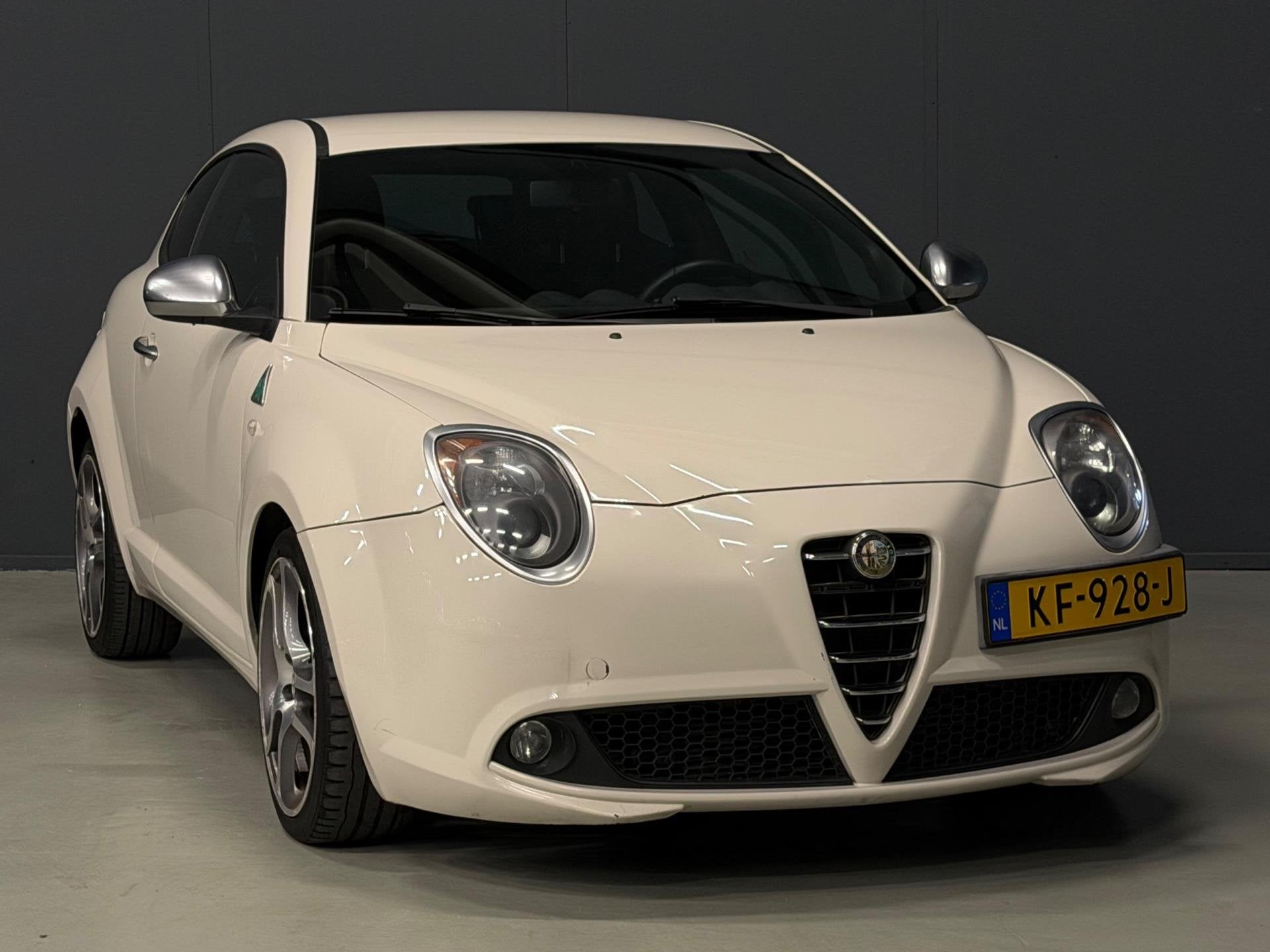 Alfa Romeo MiTo 1.4 T Quadrifoglio Verde CRUISE/6-BAK/PDC/BL, Euro 5, Stof, Gebruikt, Zwart