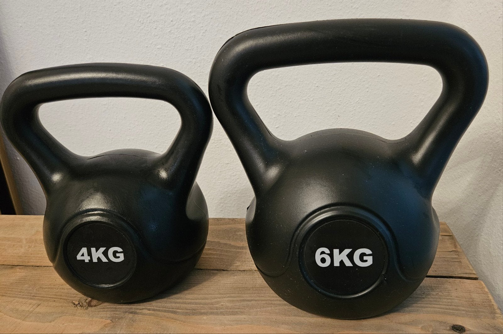 kettlebells 4 en 6 kilo, Ophalen, Zo goed als nieuw, Kettlebell