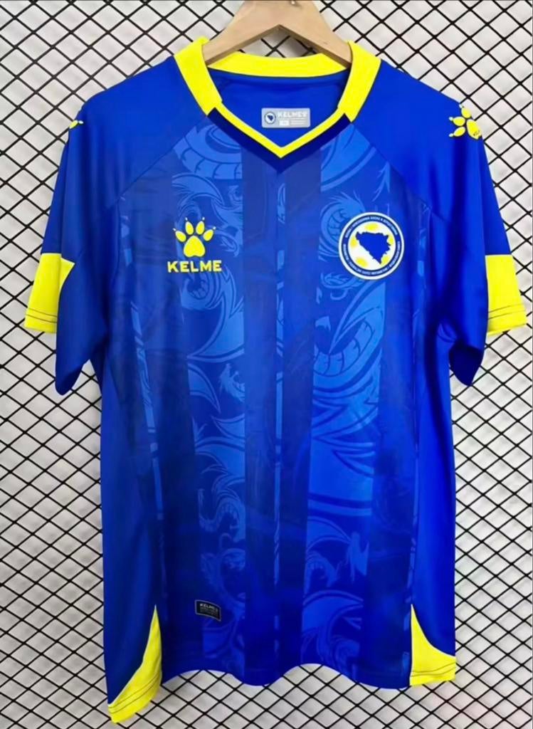 Bosnië WK 2026 shirt - Gloednieuw met prijskaartje, Kleding | Heren, Sportkleding, Blauw, Nieuw, Overige maten, Ophalen of Verzenden