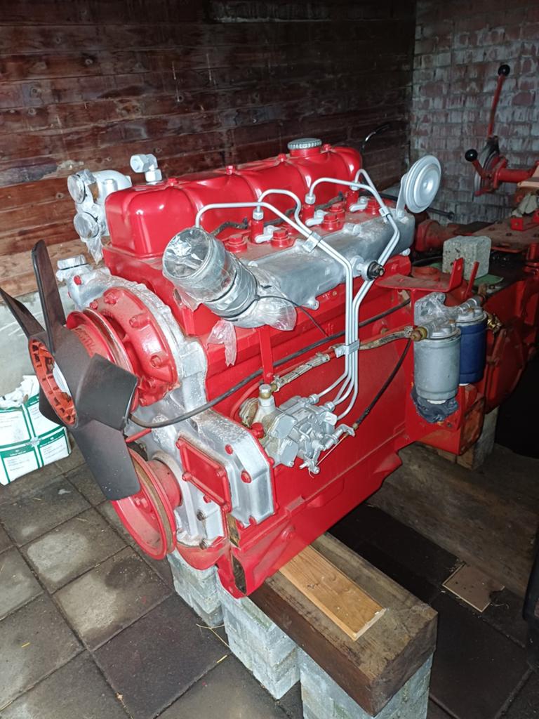 Gereviseerd motorblok Ihc D-206,remmen 733 & remschijven 453, Ophalen