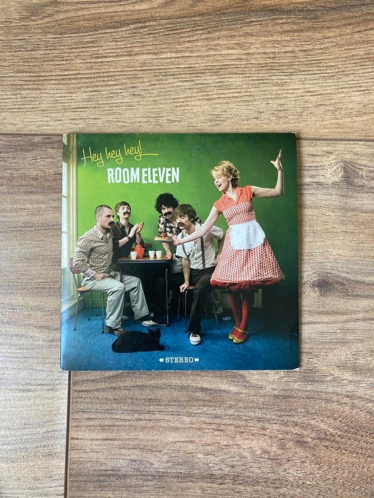 Gratis CD single Room Eleven “Hey, hey, hey”, Ophalen, Gebruikt