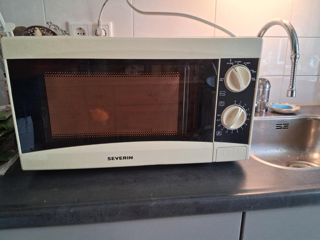 Severin magnetron, Witgoed en Apparatuur, Magnetrons, Ophalen, Gebruikt