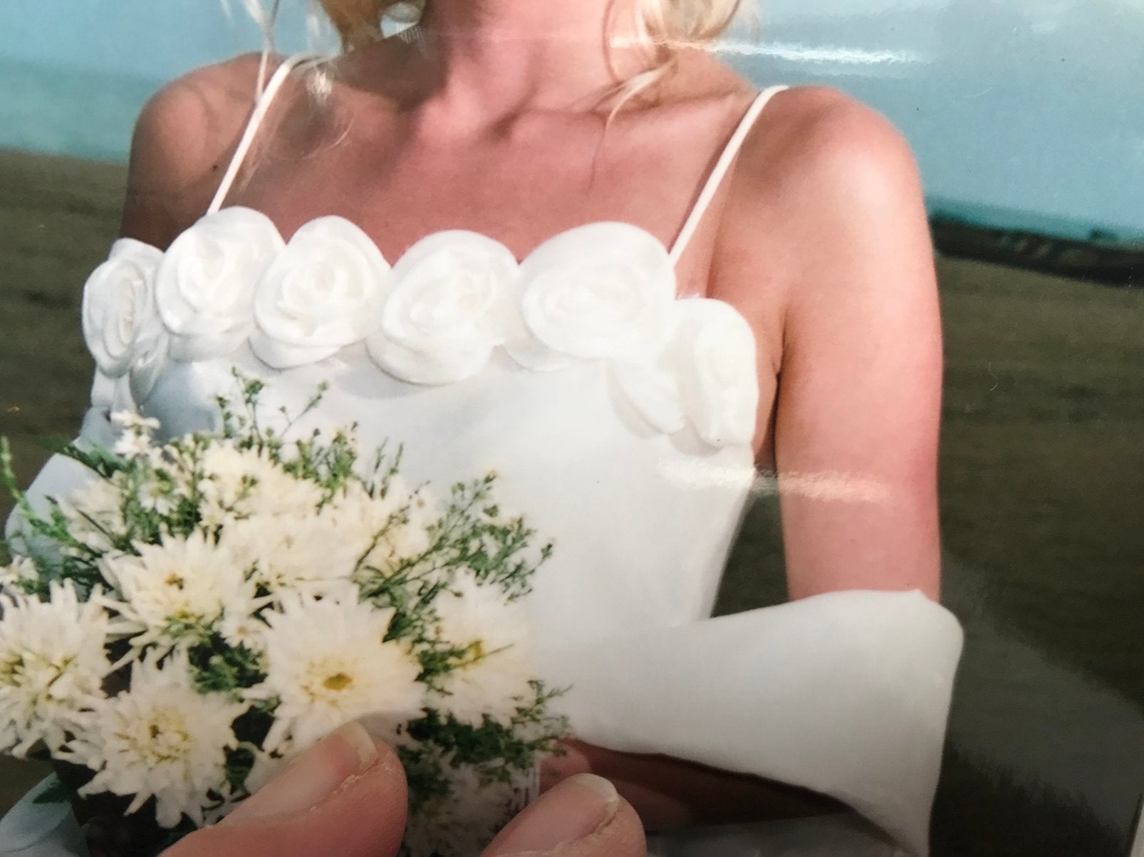Gala jurk maat s met omslag doek en roosjes, Galajurk, Wit, Ophalen of Verzenden, Zo goed als nieuw