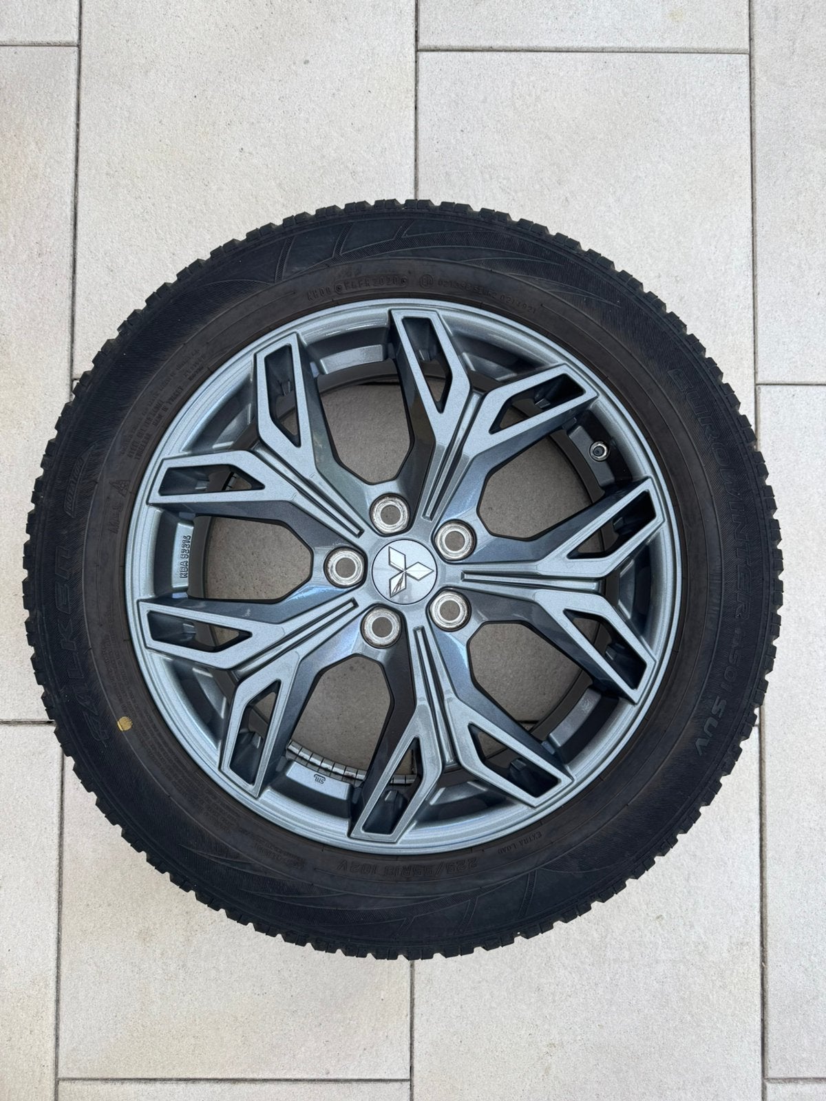 originele Outlander phev winterset Falken Eurowinter 2021, Ophalen, 18 inch, Banden en Velgen, Winterbanden