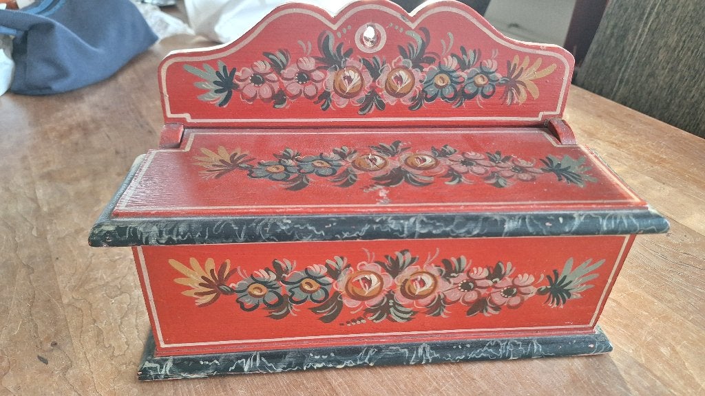 Hindelooper handschoenen kistje, Ophalen