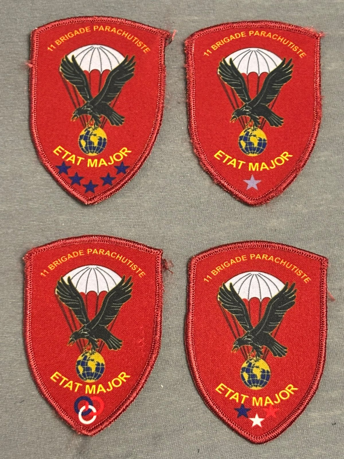Mooie set franse 11 brigade parachutiste, Verzamelen, Militaria | Algemeen, Verzenden, Landmacht, Overige gebieden, Embleem of Badge