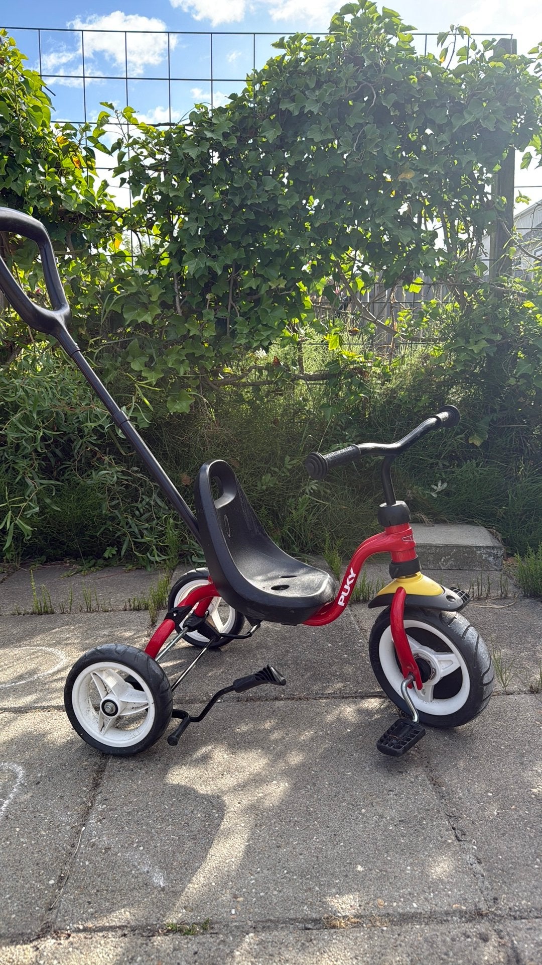 Driewieler met handrem, Fietsen en Brommers, Fietsen | Driewielers, Ophalen, Gebruikt, Duwstang