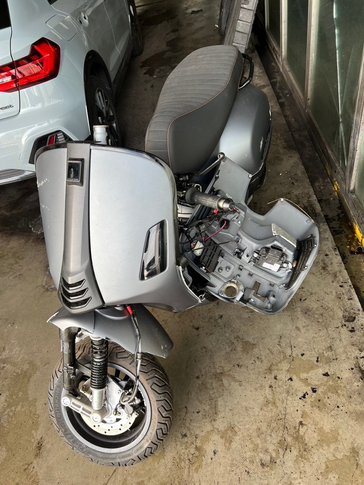 Vespa GTS 300 2024 Frame met HPE blok 3000km, Fietsen en Brommers, Scooters | Vespa, Ophalen, 300 cc, Zo goed als nieuw, Benzine