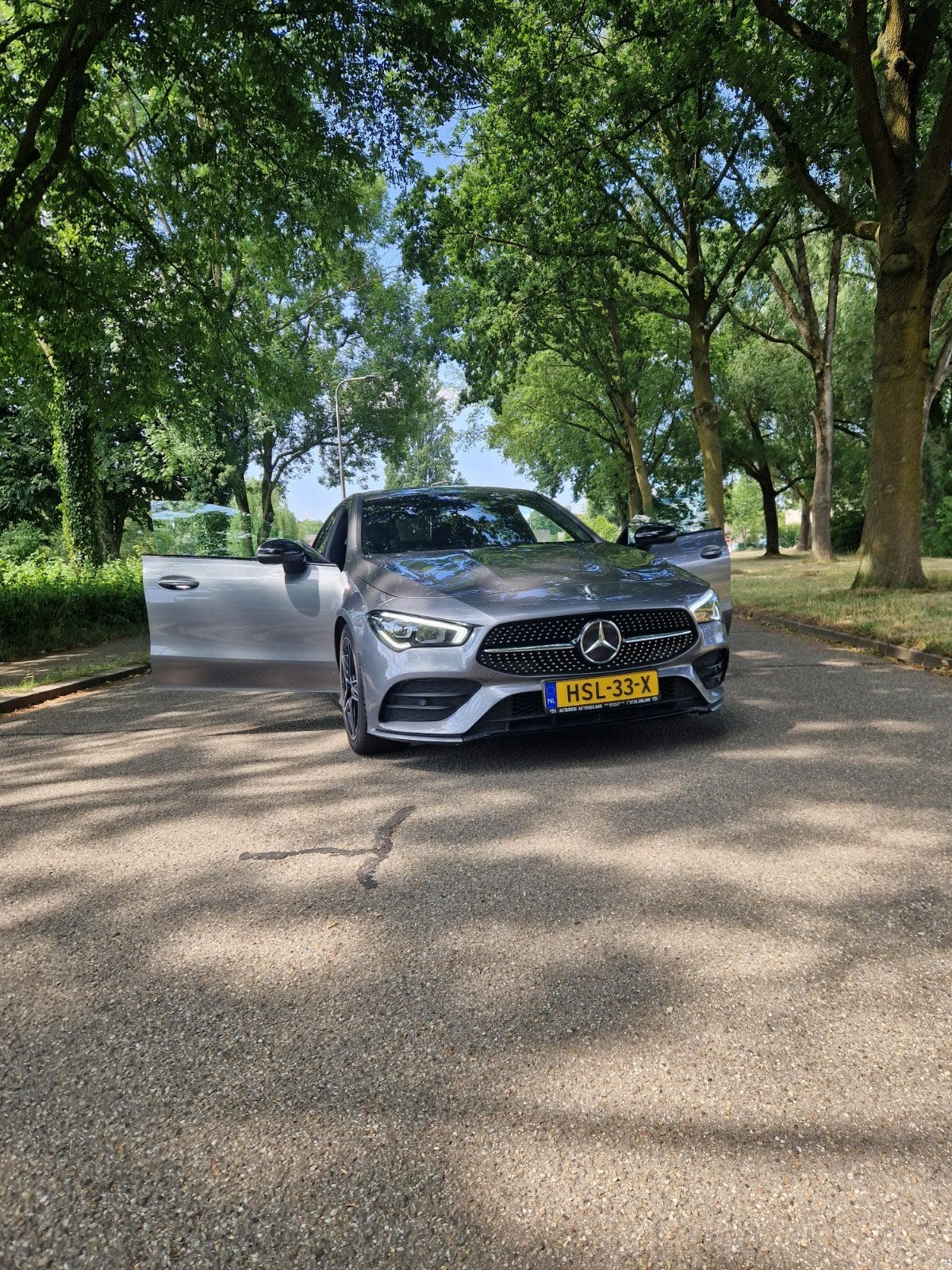 Mercedes-Benz CLA 180 CDI 116pk 7G-DCT 2019 Grijs, Auto's, Mercedes-Benz, Zwart, 4 cilinders, Diesel, 115 pk