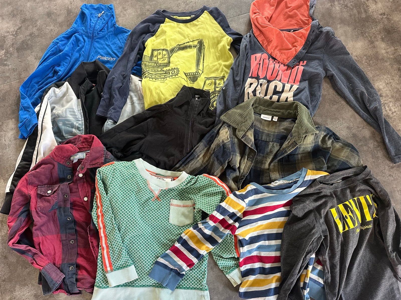 10 Lange mouwen shirts voor jongens - Maat 116/122, Ophalen of Verzenden, Gebruikt, Jongen, Shirt of Longsleeve
