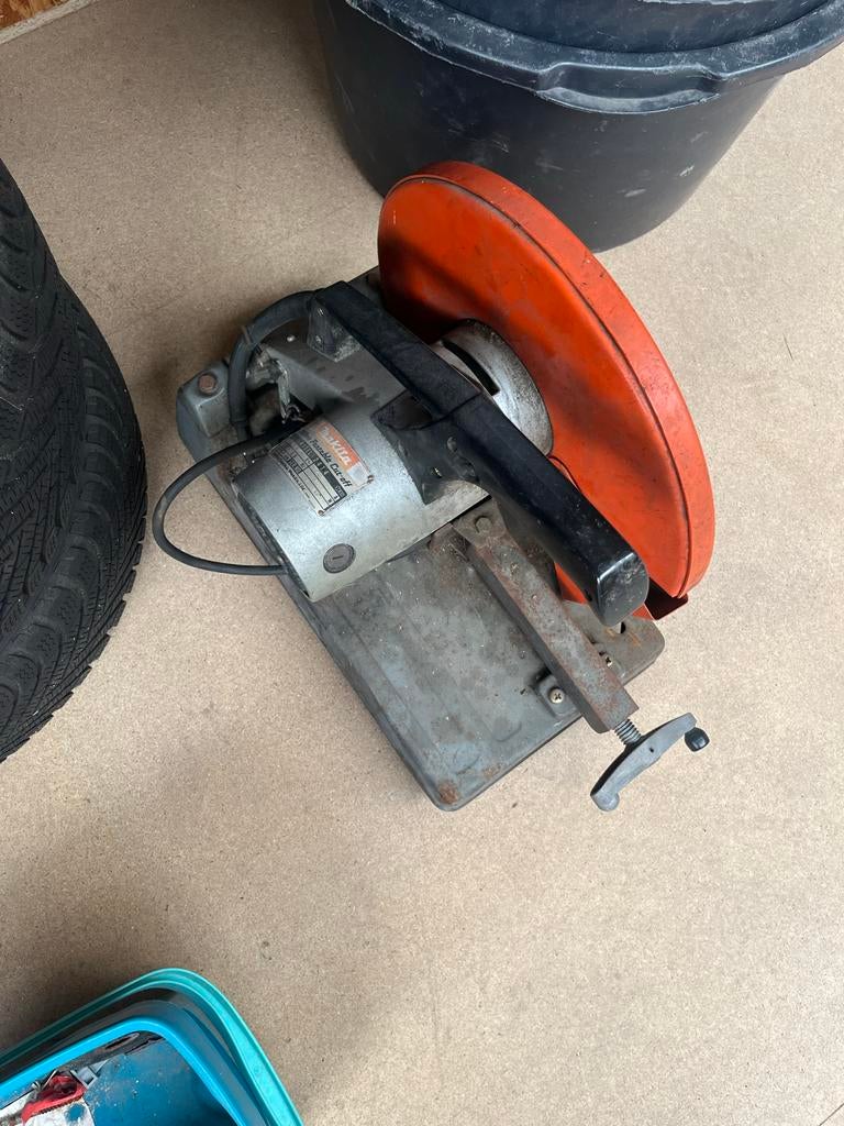 Makita Afkortzaag - Gebruikt maar functioneel, Doe-het-zelf en Verbouw, Gebruikt, 70 mm of meer, Ophalen of Verzenden, Afkortzaag
