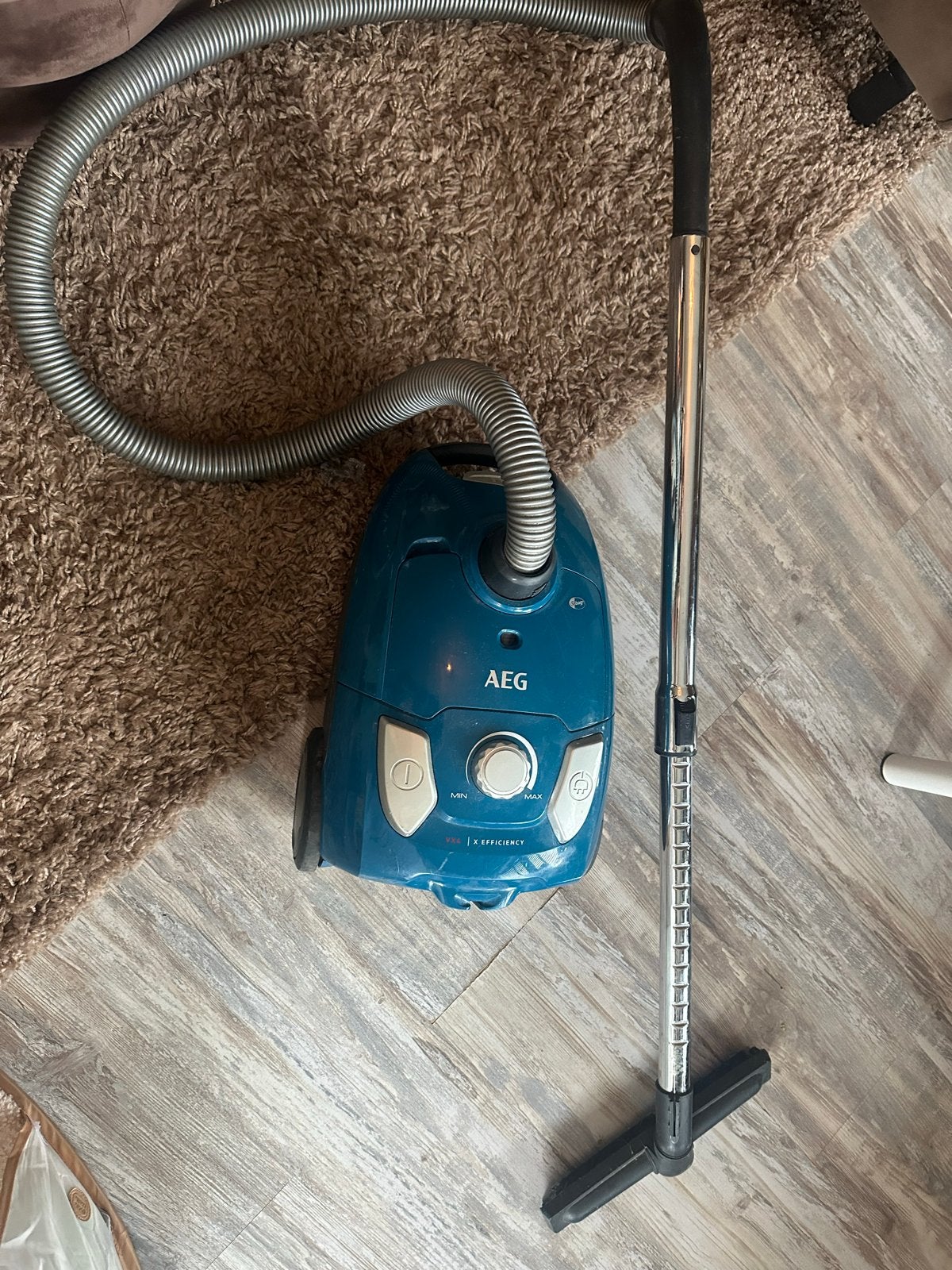 AEG VX4-1-CB-P stofzuiger, Witgoed en Apparatuur, Gebruikt, Sledestofzuiger, Minder dan 1200 watt, AEG