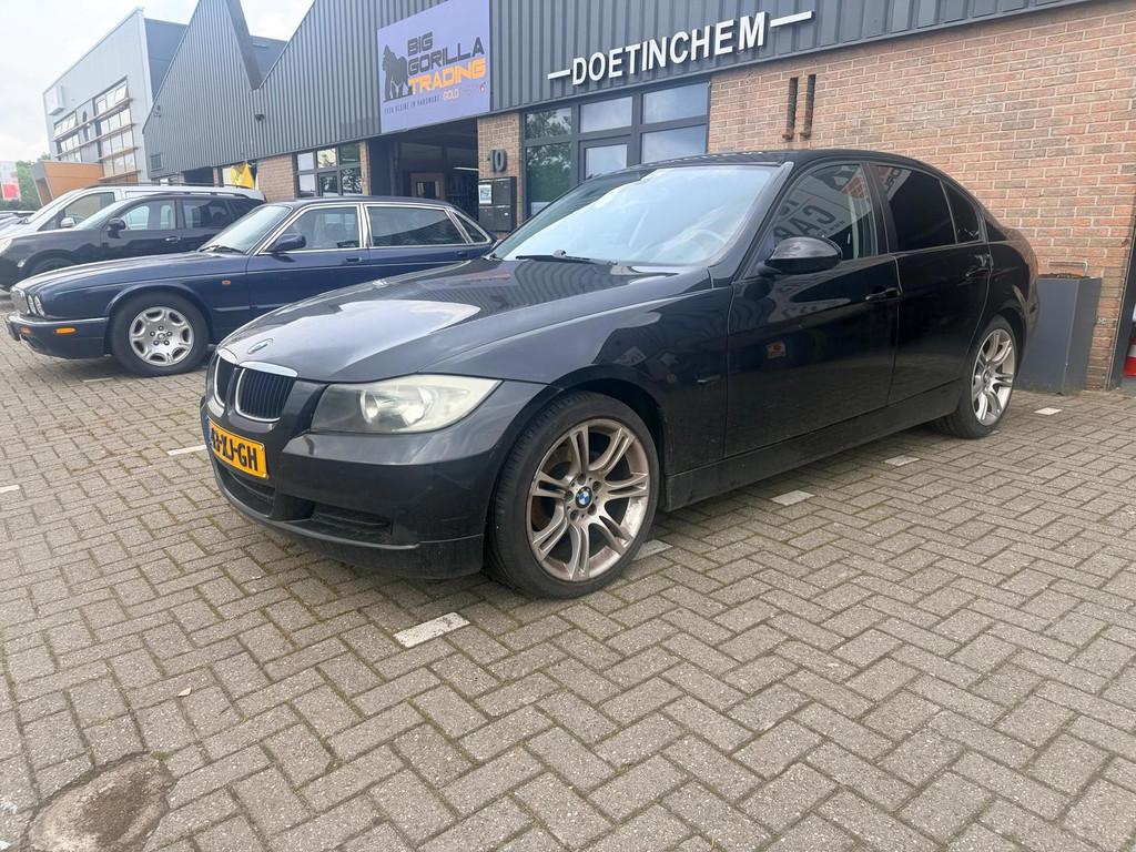 BMW 3-serie 318i Benzine - 2007 - Airco - Start niet!, Auto's, 4 cilinders, 129 pk, Zwart, Bedrijf