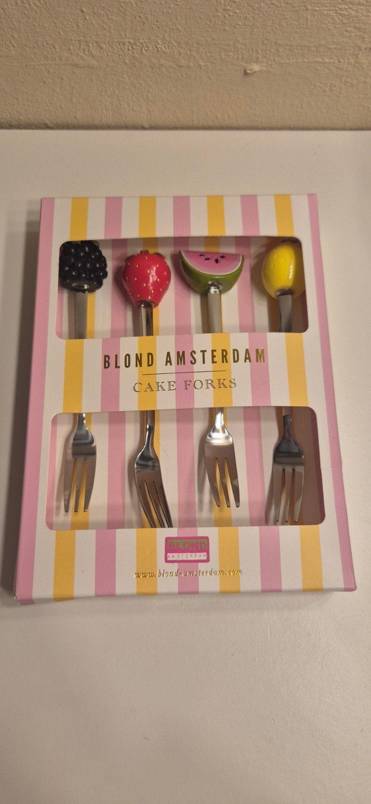 Blond Amsterdam vorkjes, Ophalen