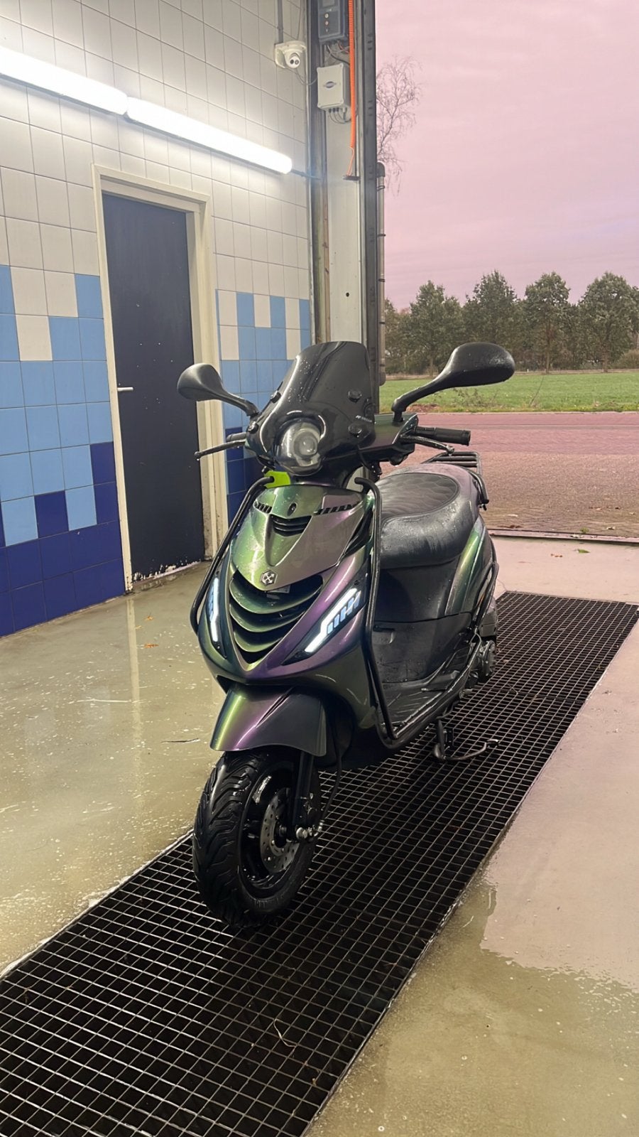 Piaggio Zip iGET 2018 - Nieuwstaat, Ophalen, Zo goed als nieuw, Benzine, Zip
