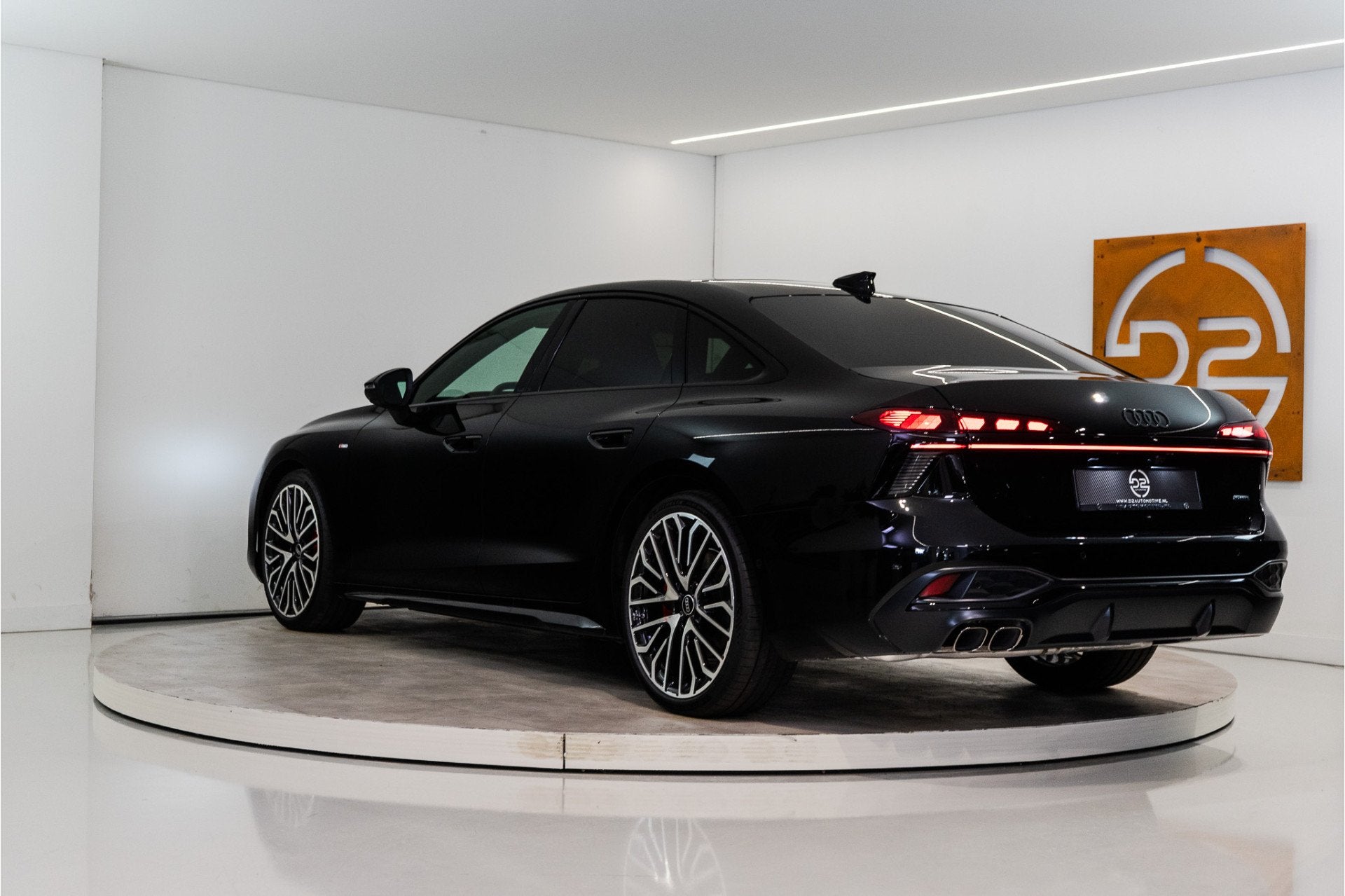 Audi A6 Limousine 2.0 TDI Quattro 2x S-Line 204PK | NEW 2026, Auto's, Automaat, Zwart, Overige carrosserieën, Zwart