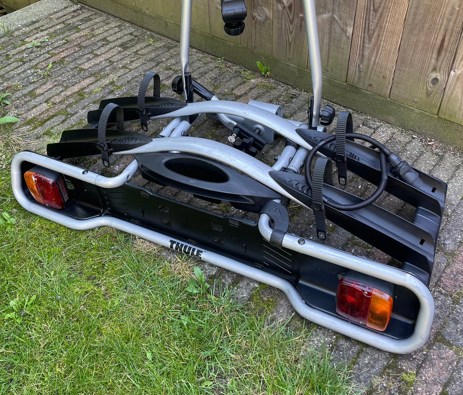 Fietsendrager Thule 945 kantelbaar inklapbaar trekhaak, Ophalen, 2 fietsen, Gebruikt, Trekhaakdrager