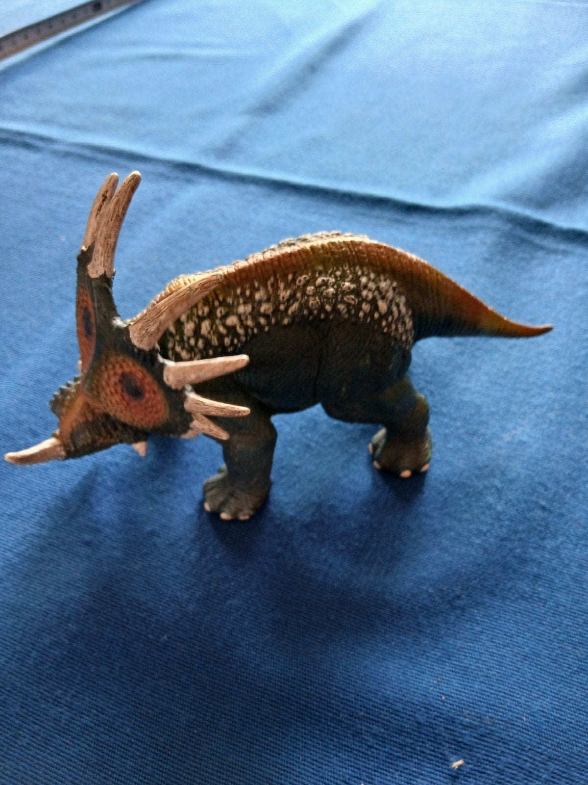 Schleich Triceratops Dinosaurus Figuur 15 cm, Ophalen of Verzenden, Gebruikt