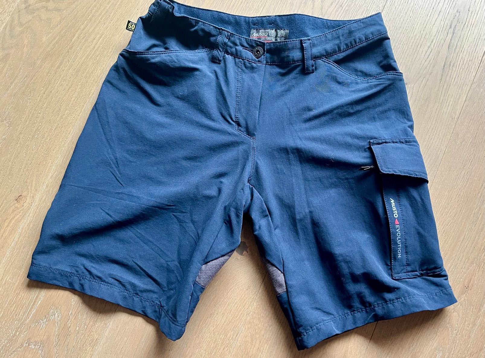 MUSTO Evolution short korte broek dames maat 38, Ophalen of Verzenden, Zo goed als nieuw, Dame, Zeilbroek