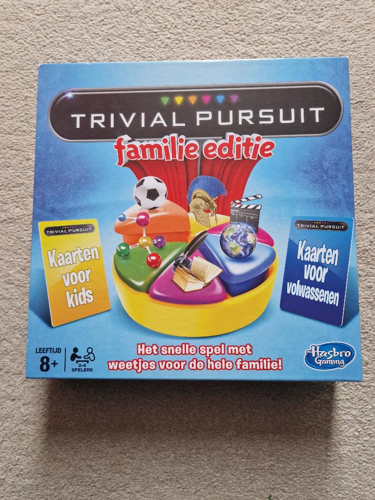 Trivial Pursuit Familie editie, Hobby en Vrije tijd, Gezelschapsspellen | Bordspellen, Vijf spelers of meer, Ophalen of Verzenden