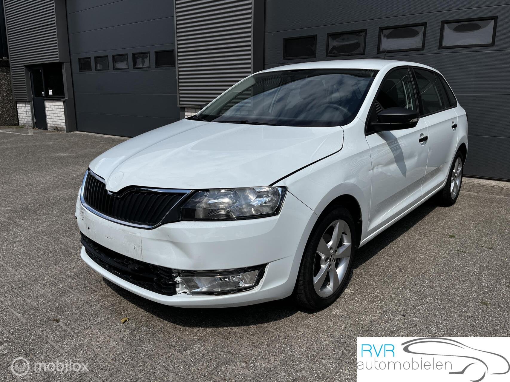 Skoda Rapid 1.2 TSI Greentech Edition, Auto's, Stof, Gebruikt, Zwart, 4 cilinders