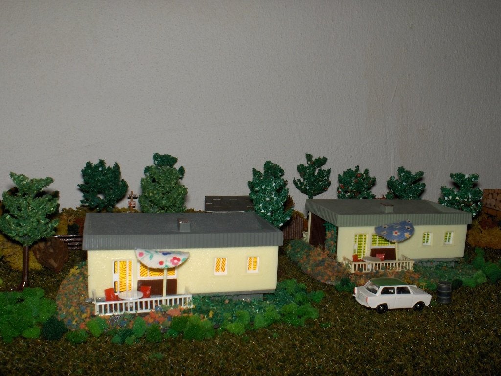 Twee Luxe bungalows Vero kant-en-klaar-model HO DDR VERO, Overige merken, Wisselstroom, Brug, Tunnel of Gebouw, Nieuw