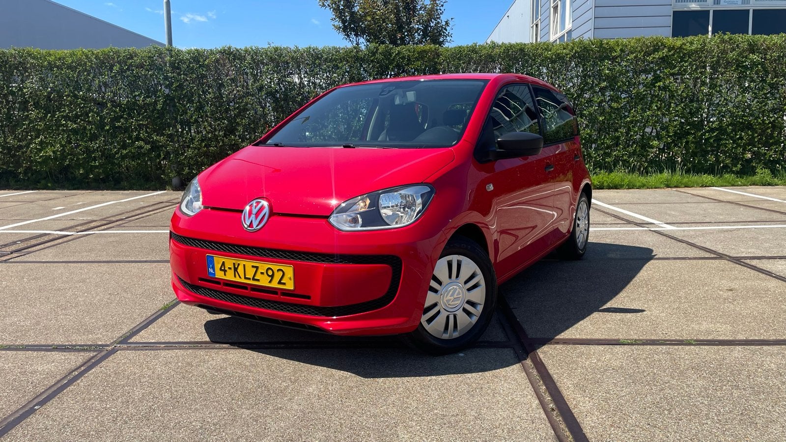 Volkswagen up! 1.0 44KW 2013 Rood, Auto's, Voorwielaandrijving, Euro 5, Stof, 840 kg