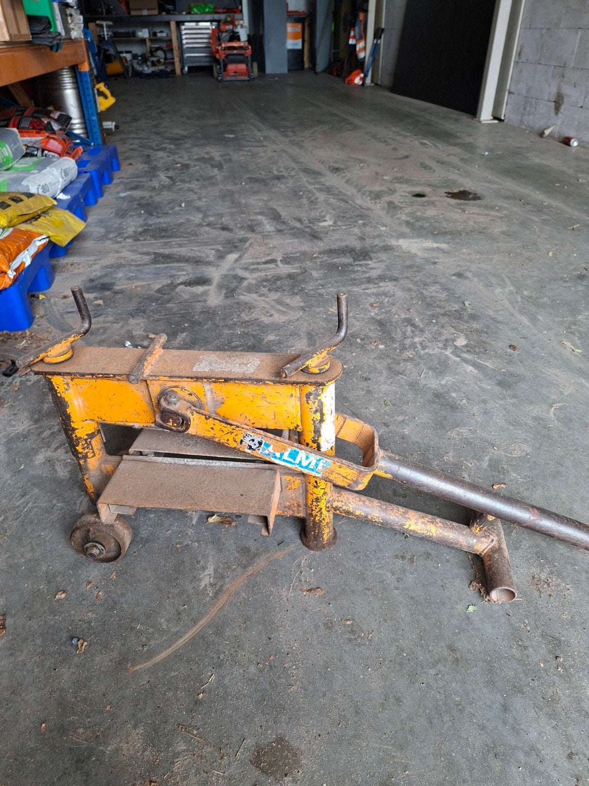Almi steenknipper - Gebruikt, maar goed functionerend, Doe-het-zelf en Verbouw, Gereedschap | Overige machines, Ophalen of Verzenden