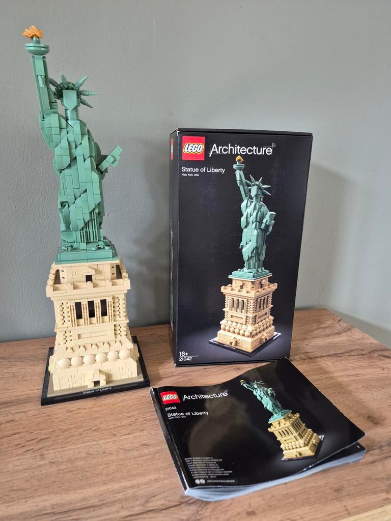 Lego architecture statue of liberty, Ophalen of Verzenden, Zo goed als nieuw