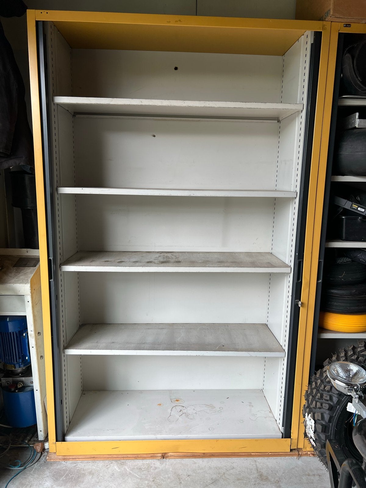 Werkplaatskast met roldeur - 120x47x195 cm, Ophalen, Gebruikt