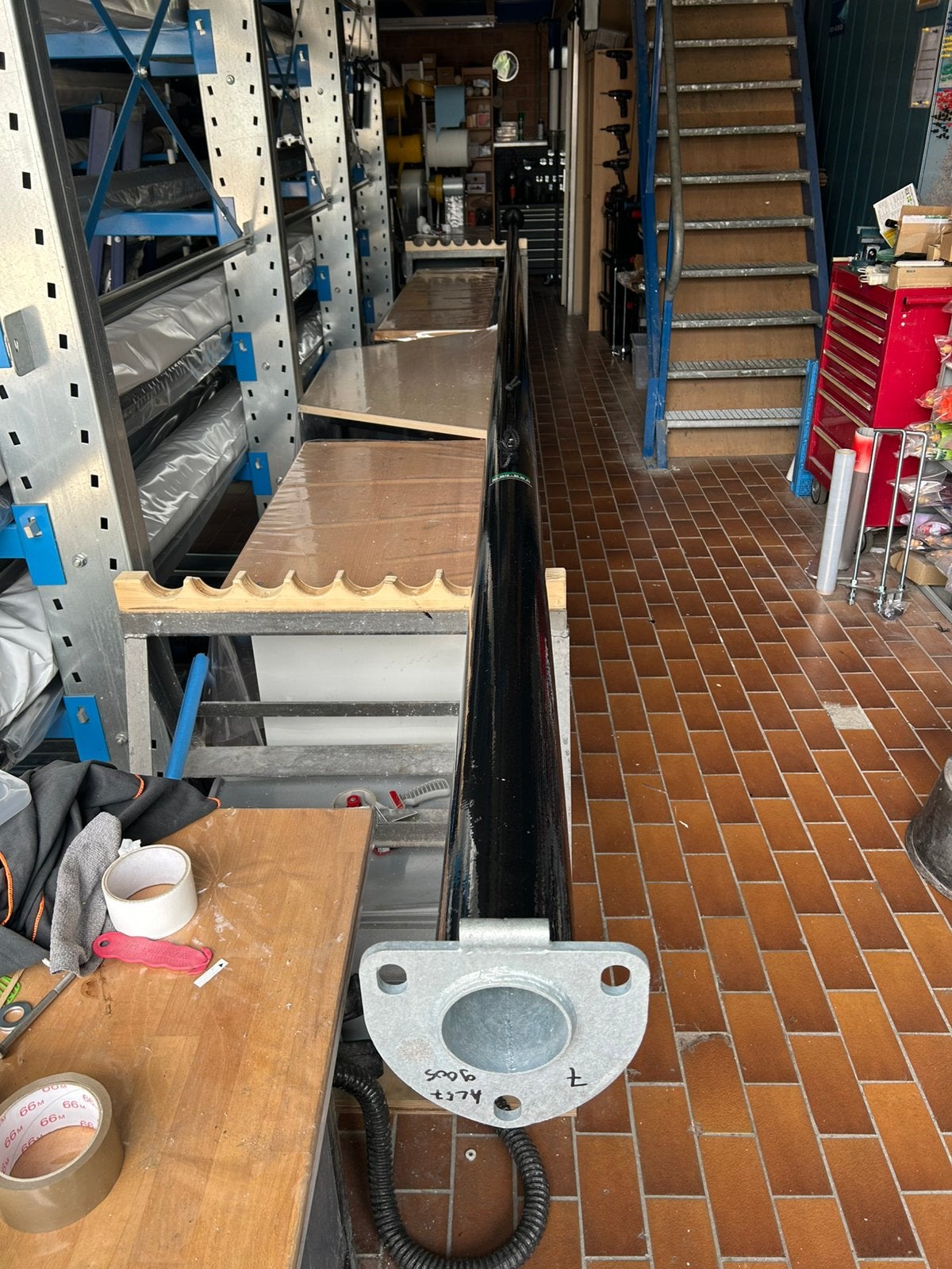 Zgan 7 meter ZWARTE polyester vlaggenmast met kantelvoet, Diversen, Vlaggen en Wimpels, Ophalen, Zo goed als nieuw