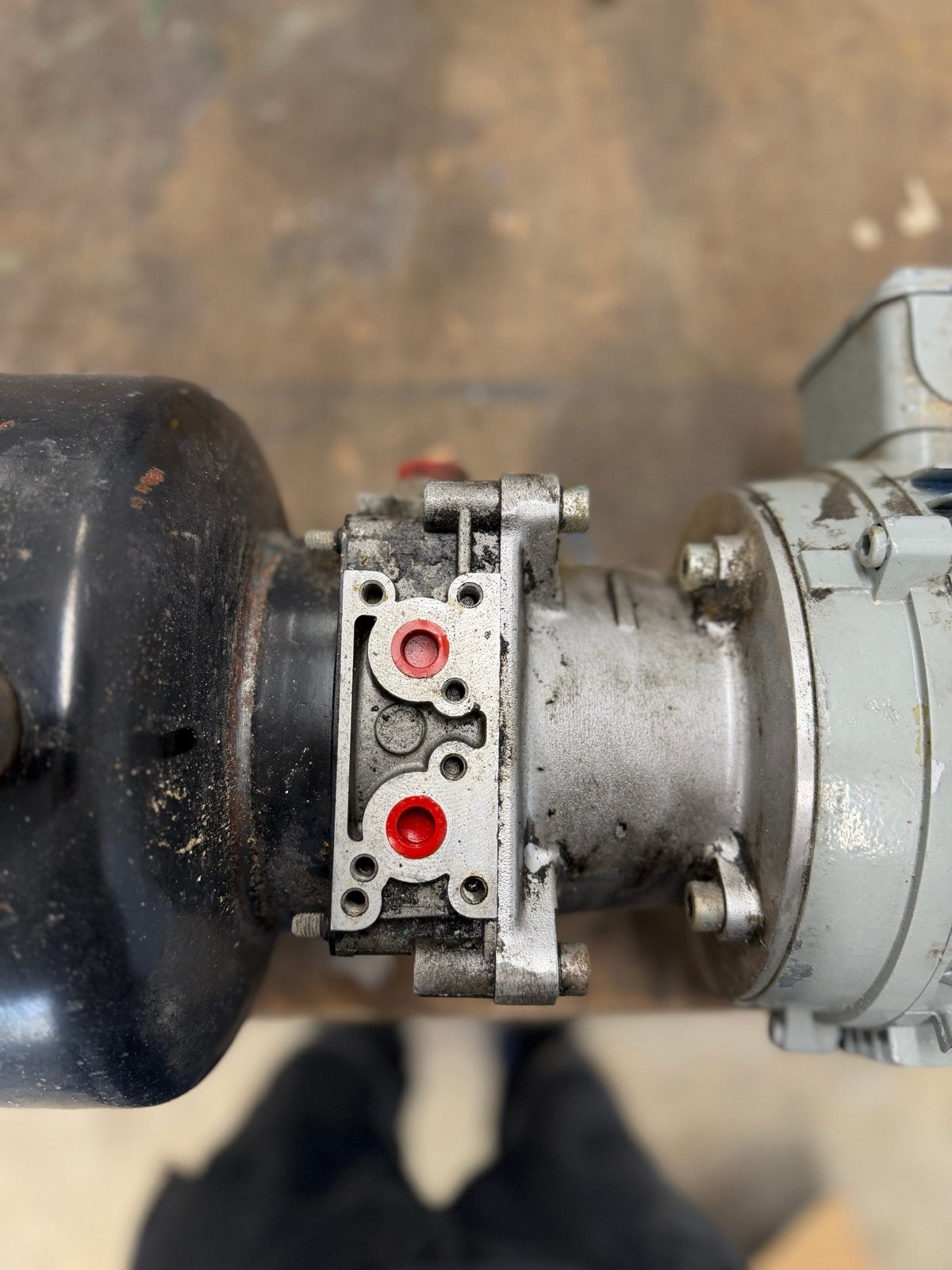 Hydrauliek pomp met motor en tank, Ophalen, Gebruikt, Elektromotor