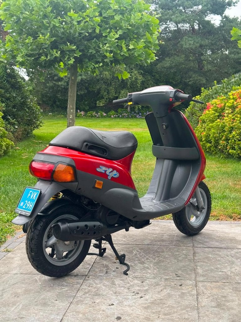 ⭐️Piaggio zip type 2 takt 50cc snor Rood Nette staat⭐️, Fietsen en Brommers, Niet ingevuld, Niet ingevuld, Niet ingevuld