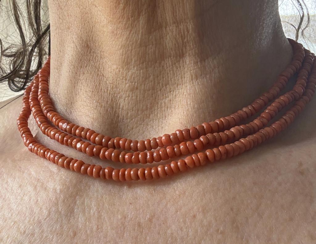 Antieke halscollier van bloedkoraal, Sieraden, Tassen en Uiterlijk, Antieke sieraden, Ophalen of Verzenden, Overige materialen