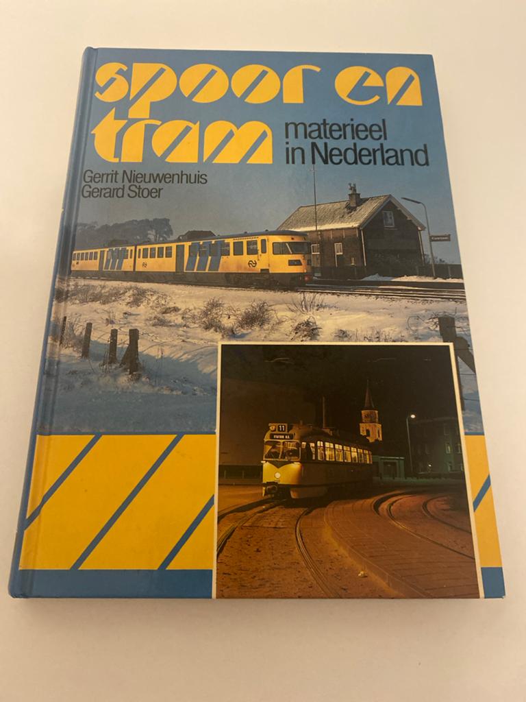 Spoor en tram materieel in Nederland - Gerrit Nieuwenhuis, Ophalen of Verzenden, Gelezen, Tram