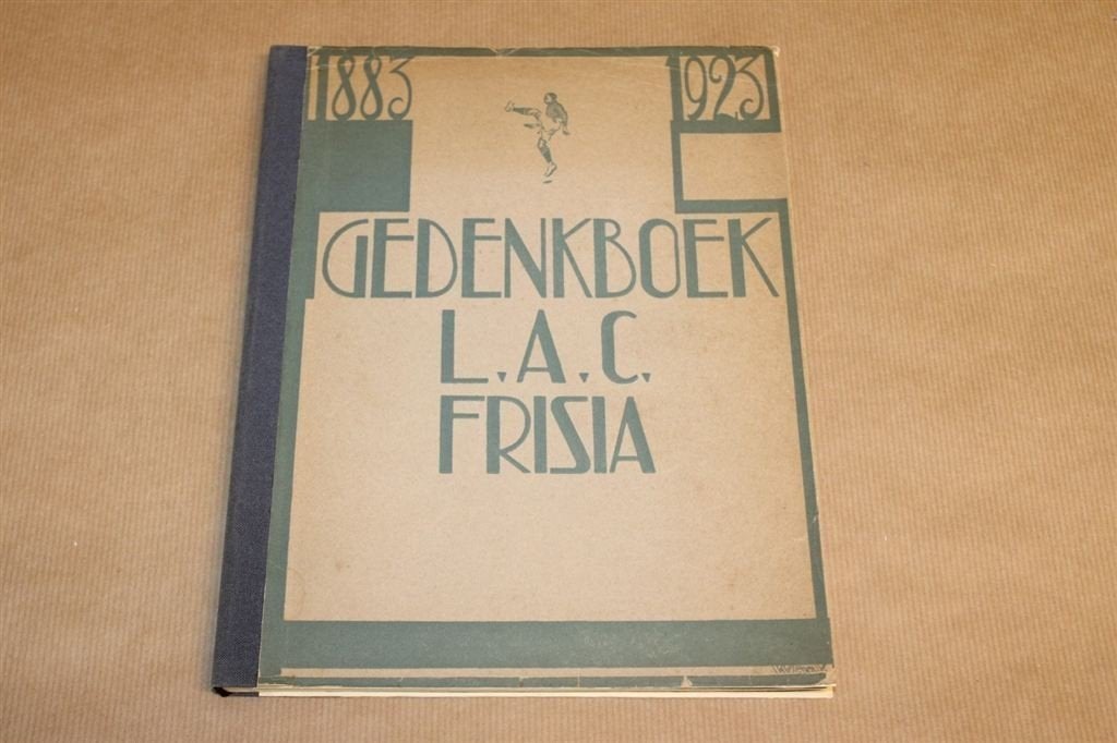 Gedenkboek L.A.C. Frisia Leeuwarden - 1923 !!, Boeken, Ophalen of Verzenden, Zo goed als nieuw
