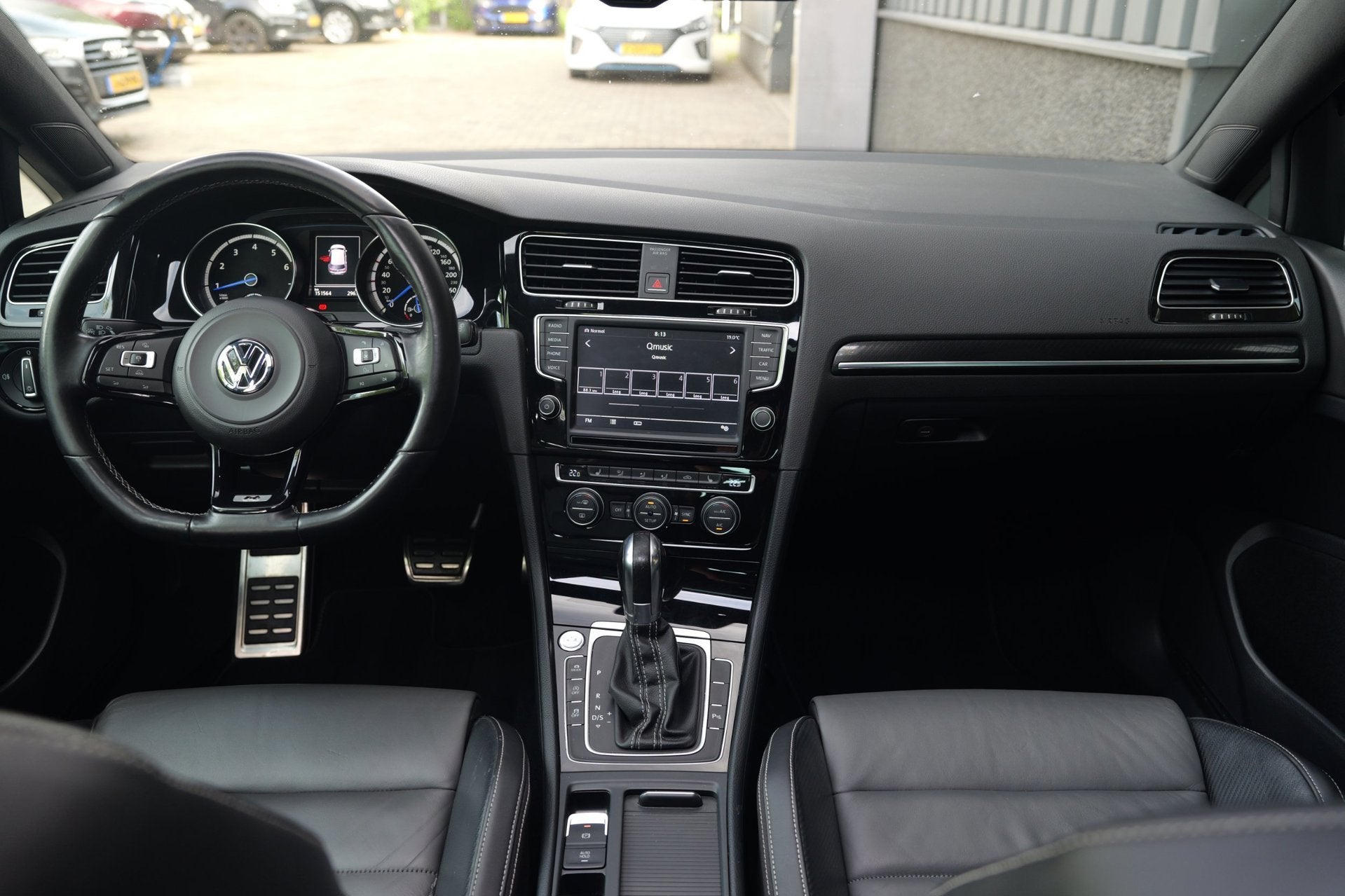 Volkswagen Golf 2.0 TSI R 4Motion 300PK CarPlay|Pano|19 inch, Automaat, Gebruikt, Euro 6, 4 cilinders