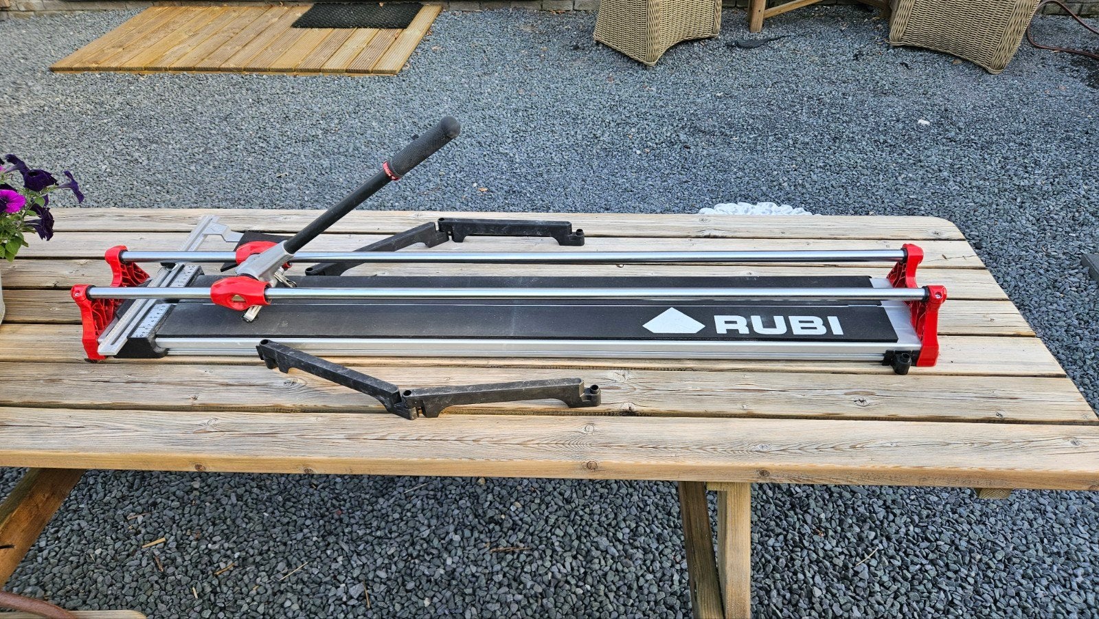 Rubi HIT 1200 N Tegelsnijder, Ophalen, 60 cm of meer, Zo goed als nieuw, Minder dan 5 m²