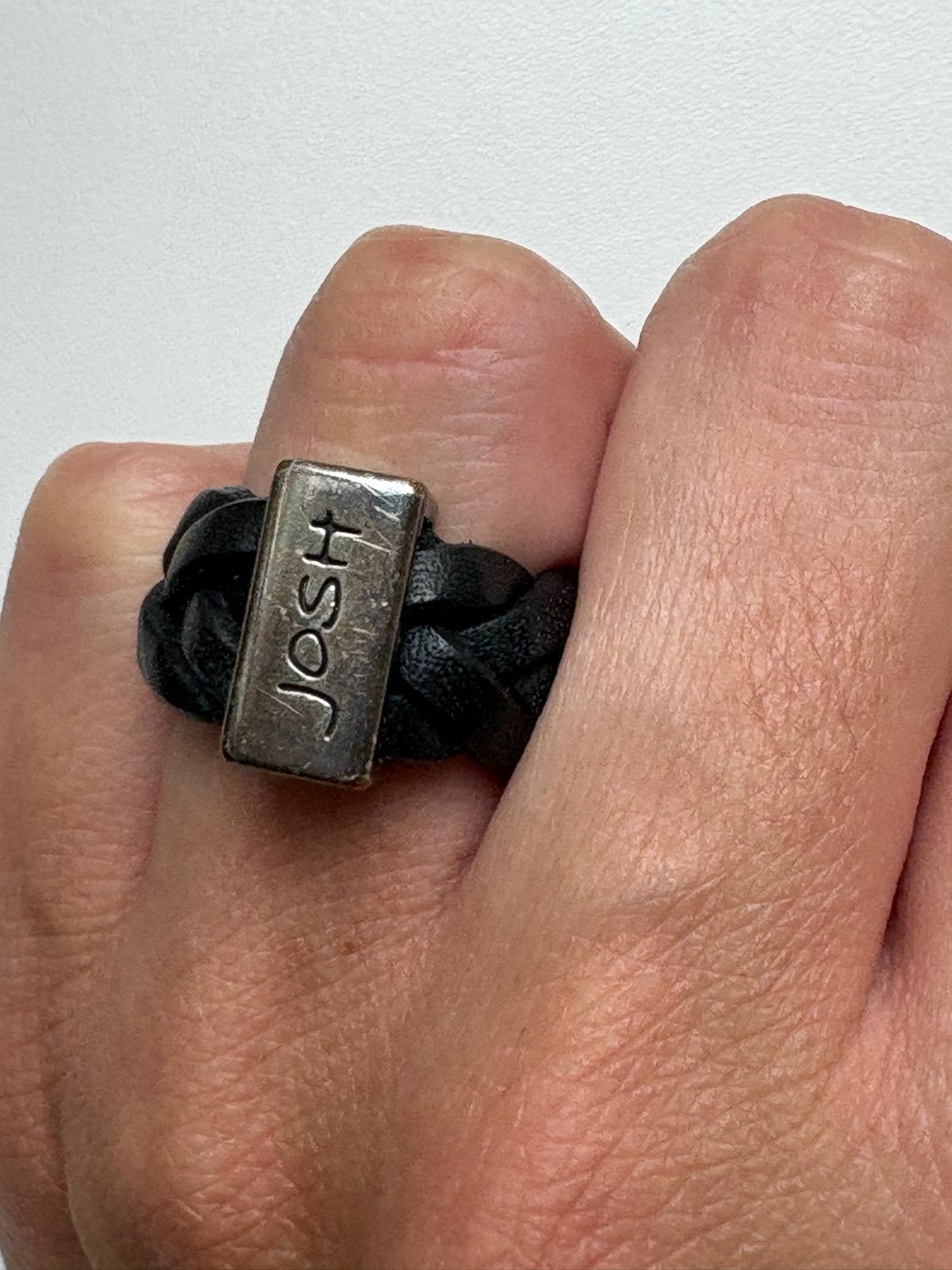 Josh ring met gevlochten leer en zilverkleurig detail, Overige materialen, Gebruikt, Zwart, Ophalen of Verzenden