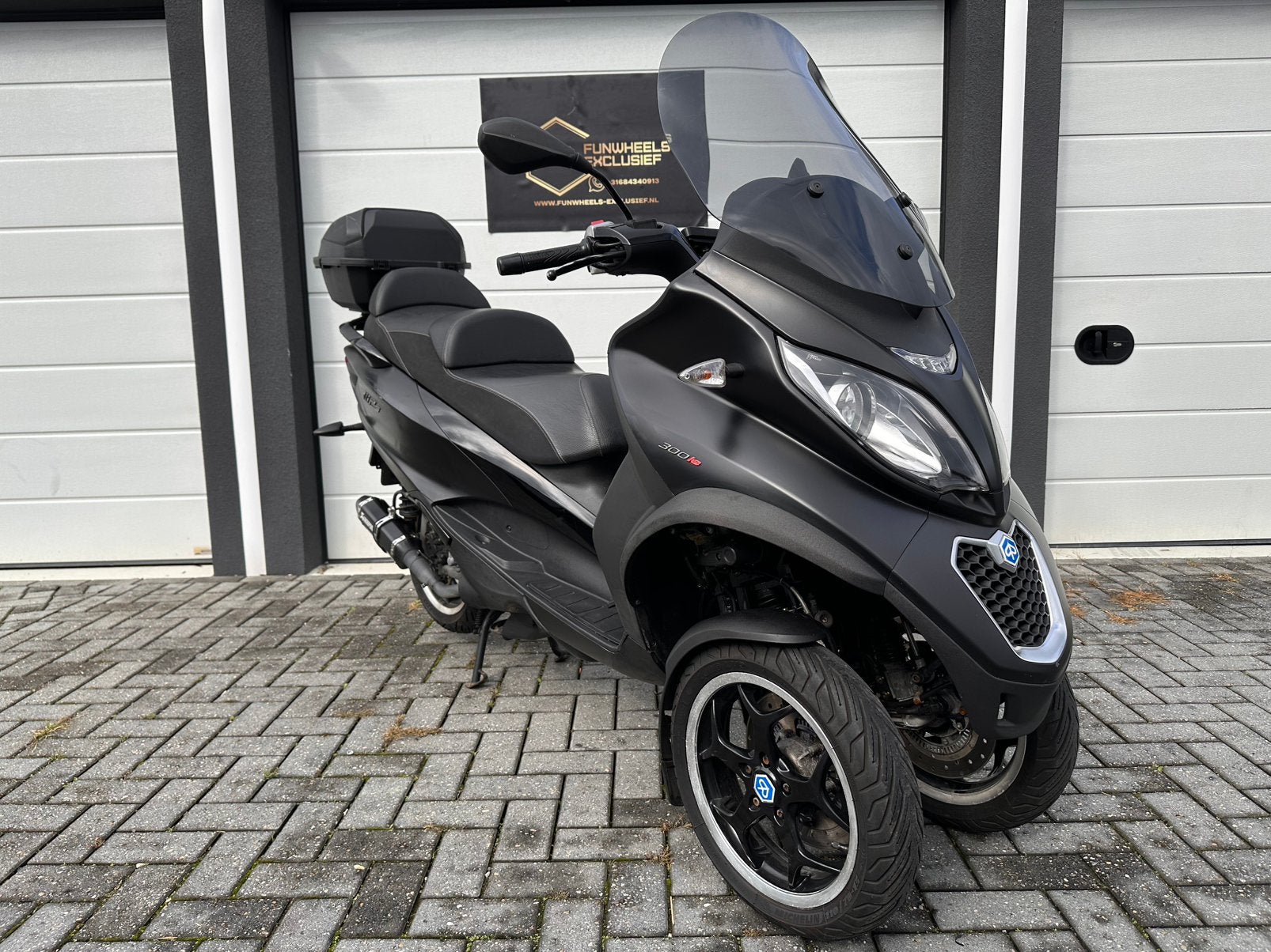 Piaggio MP3 300 Sport Autorijbewij B Carplay Xenon Alarm ABS, Scooter, Occasion, ABS, Bedrijf