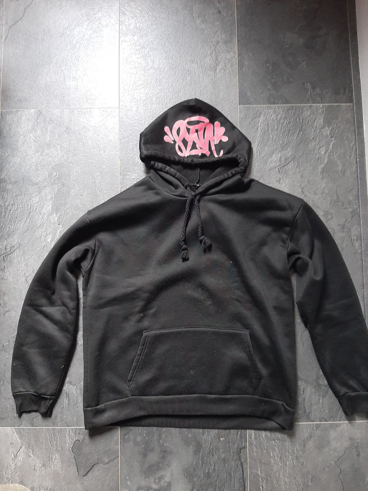 Syna World Hoodie Zwart Maat M, Maat 48/50 (M), Syna World, Zwart, Ophalen of Verzenden