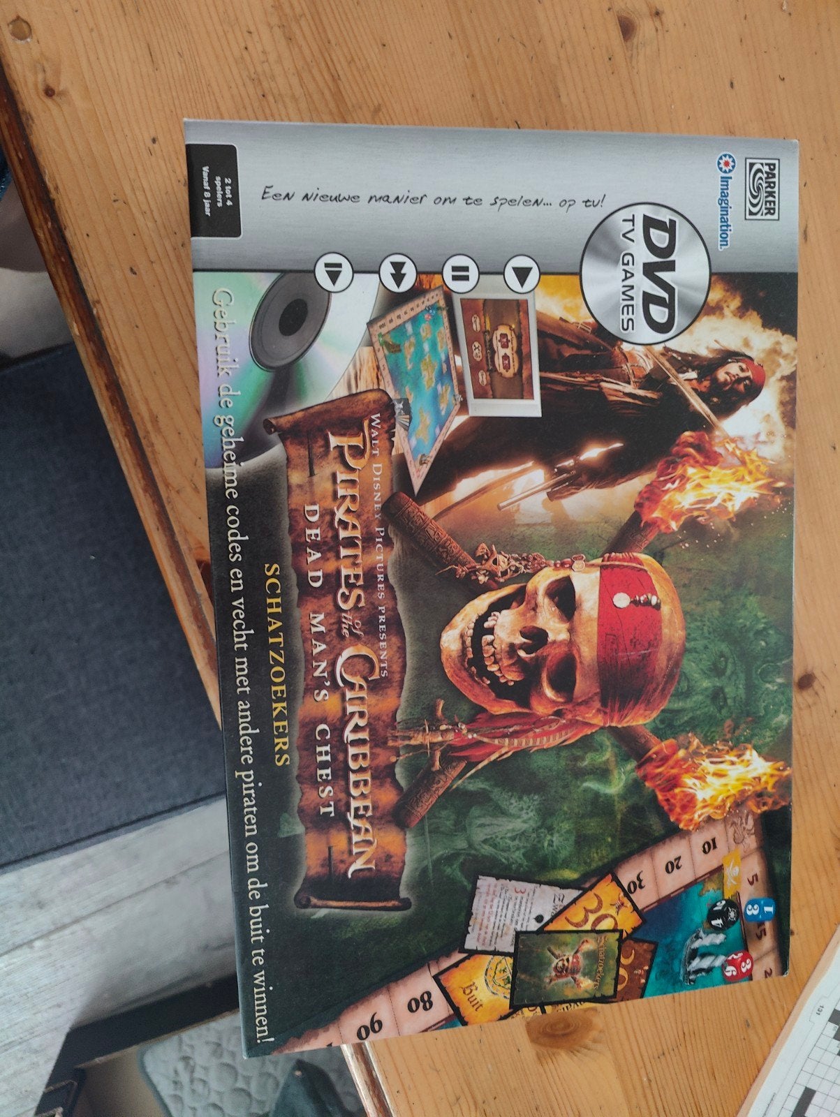 Pirates of the Caribbean: Dead Man's Chest DVD TV Games, Hobby en Vrije tijd, Gezelschapsspellen | Bordspellen, Drie of vier spelers